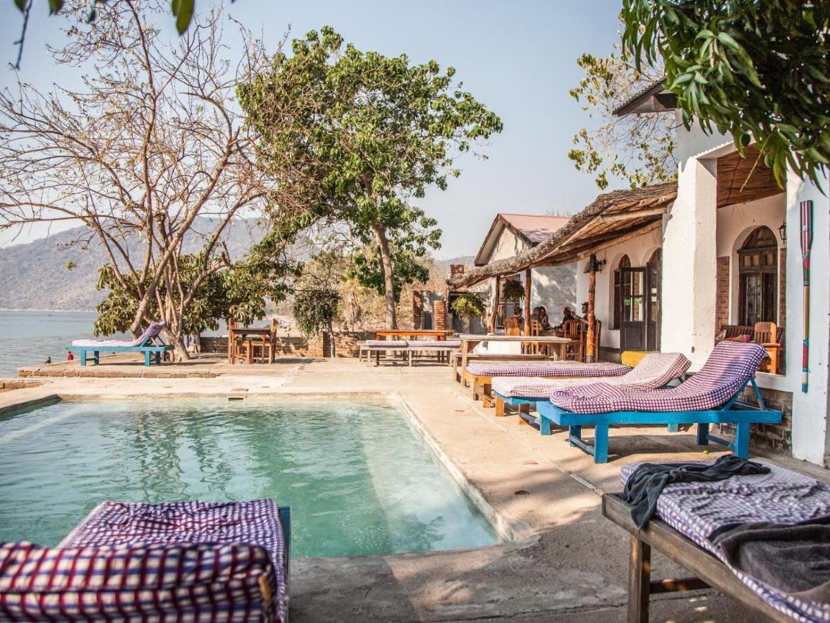 Thumbi View Lodge Cape Maclear Exterior photo