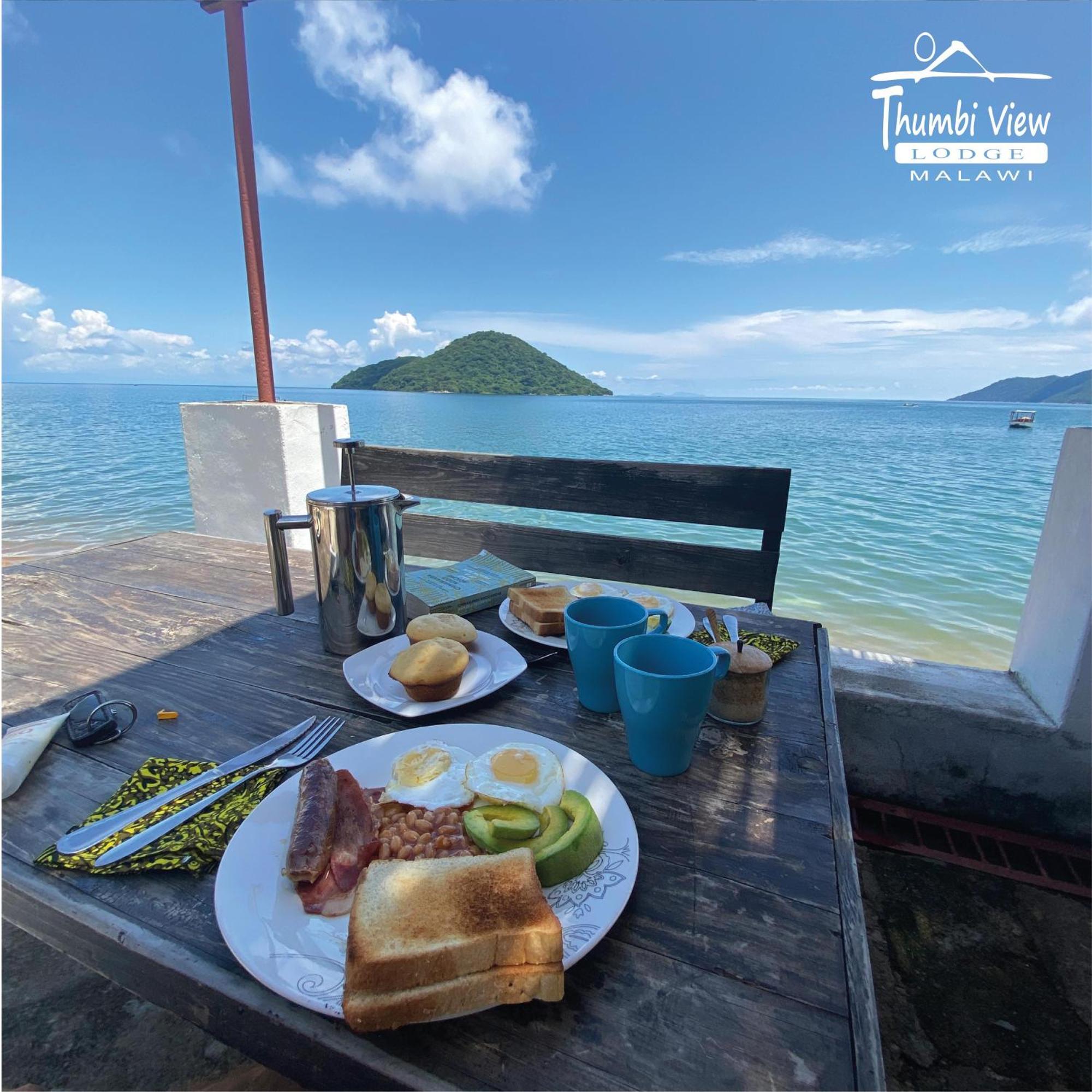 Thumbi View Lodge Cape Maclear Exterior photo